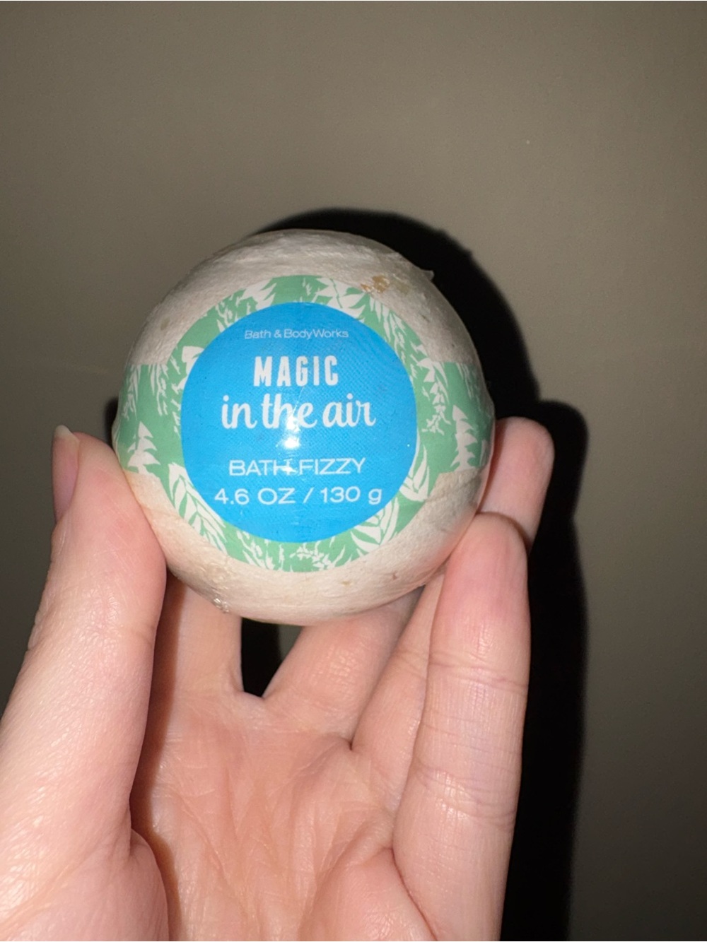 Bath & Body Works Magic in the Air Bath Fizzy - Cream/Blue/Green